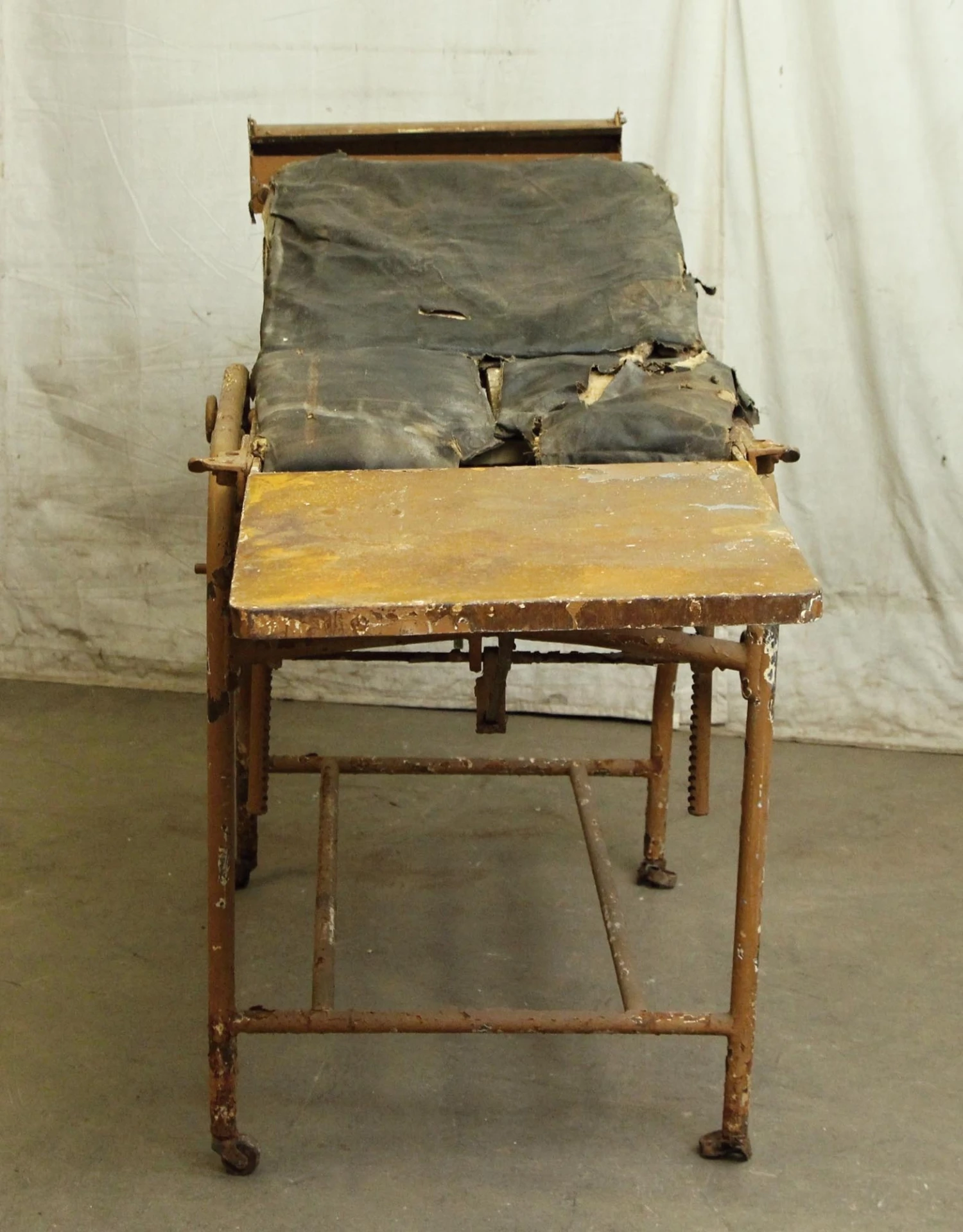 Antique Wheeled Metal Stretcher 6 Antique Wheeled Metal Stretcher - Image 4