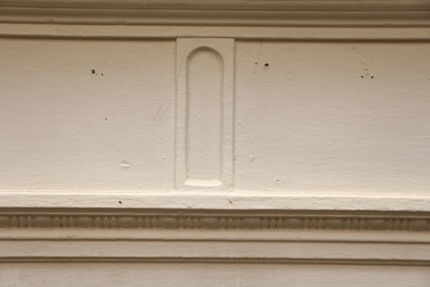 Oak Straight Line With Egg & Dart Wood Mantel 5 Oak Straight Line With Egg & Dart Wood Mantel - Image 3