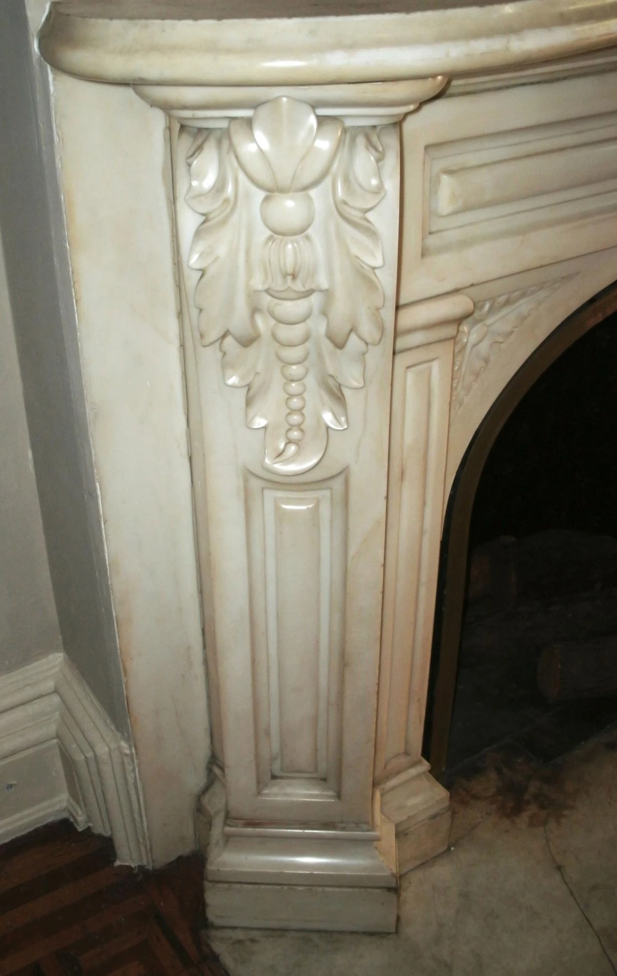 19th Century Heavily Carved Statuary White Marble Mantel 4 19th Century Heavily Carved Statuary White Marble Mantel - Image 2