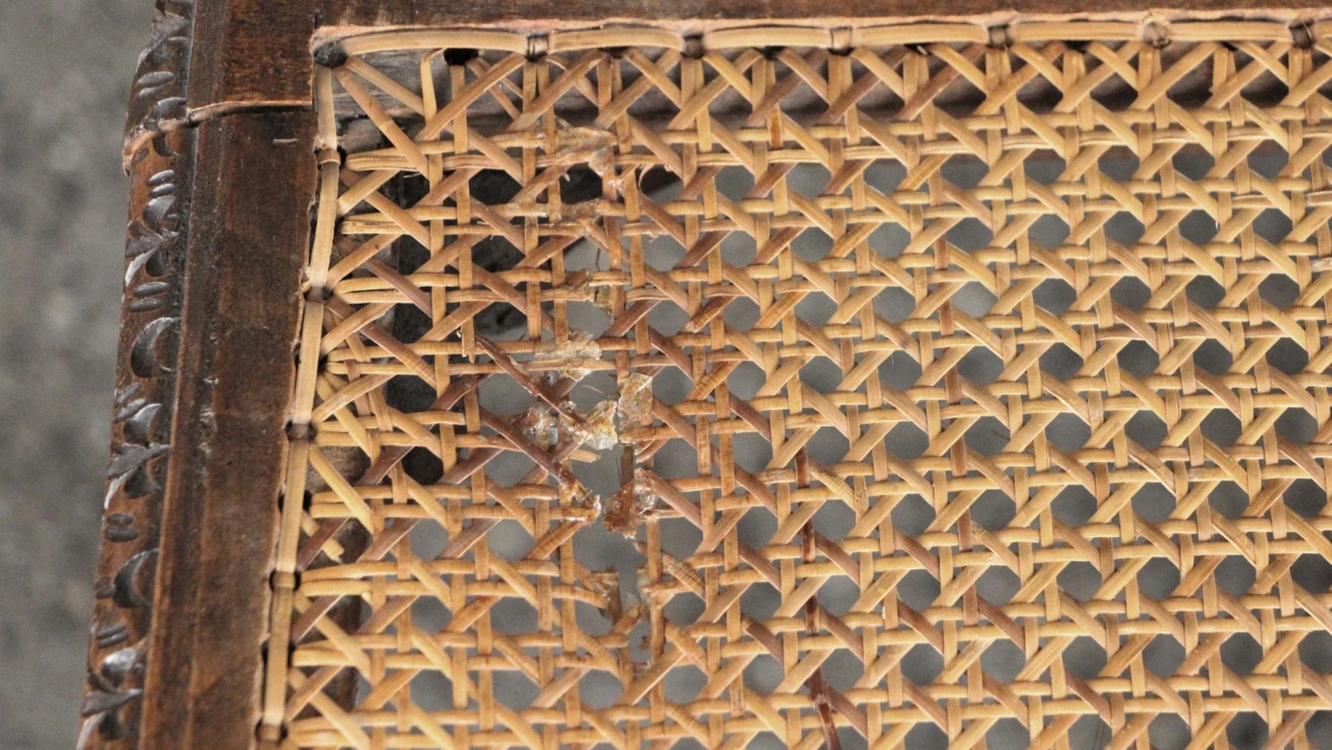 Set Of 6 Antique English Renaissance Carved Wooden Chairs 18 Set Of 6 Antique English Renaissance Carved Wooden Chairs - Image 16