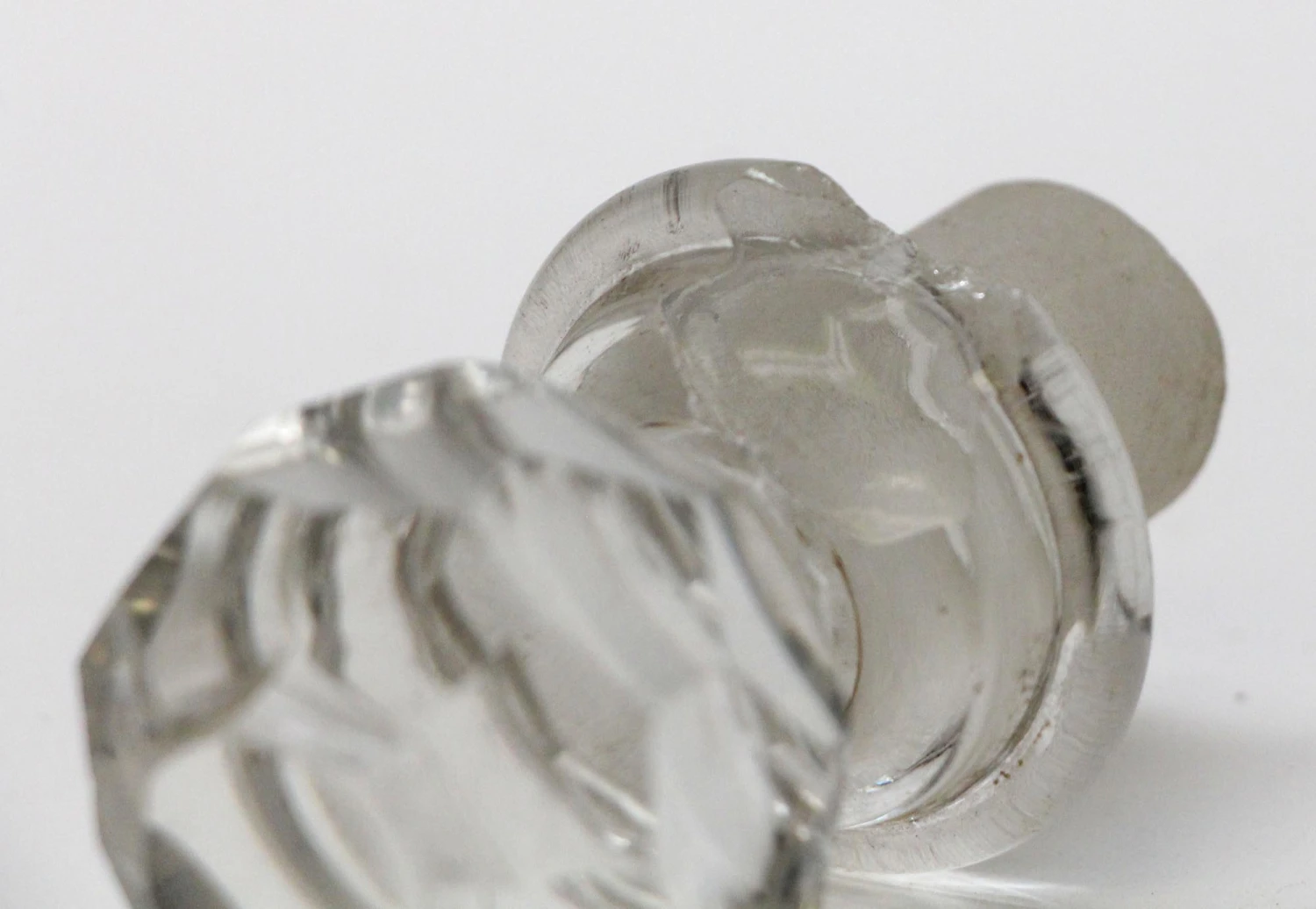 Vintage Glass Faceted Stopper 7 Vintage Glass Faceted Stopper - Image 5