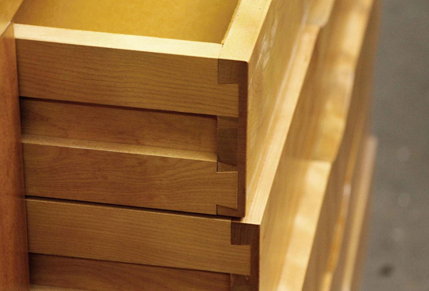 Mid Century Showcase With Storage Drawers 11 Mid Century Showcase With Storage Drawers - Image 9