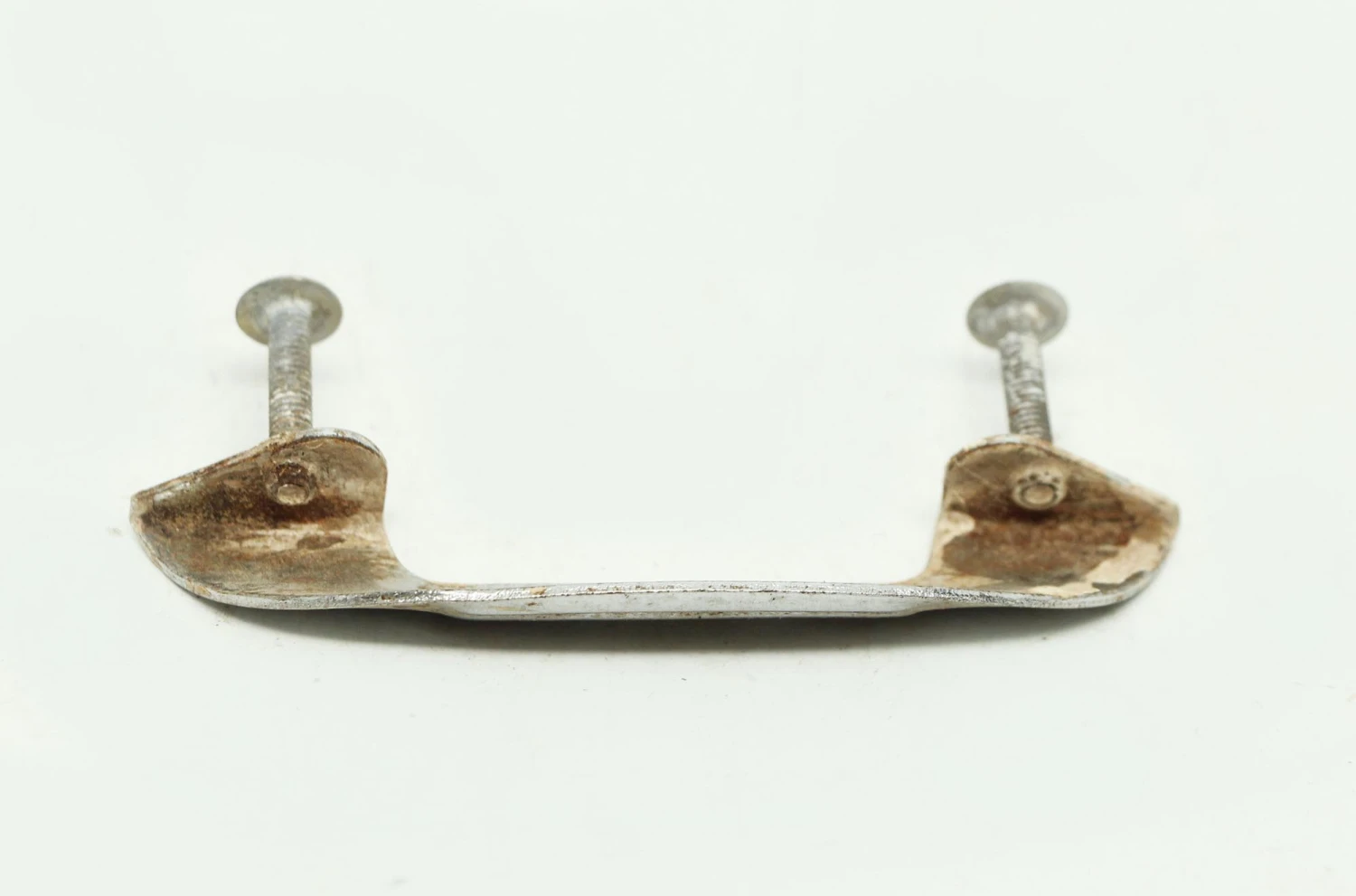 Vintage 3.875 In. Art Deco Chrome Drawer Bridge Pull 8 Vintage 3.875 In. Art Deco Chrome Drawer Bridge Pull - Image 6