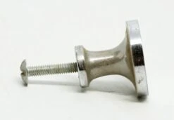 Pair Of Flat 1.125 In. Round Chrome Drawer Cabinet Knobs 10 Pair Of Flat 1.125 In. Round Chrome Drawer Cabinet Knobs -OGT Sale Store n244128 04