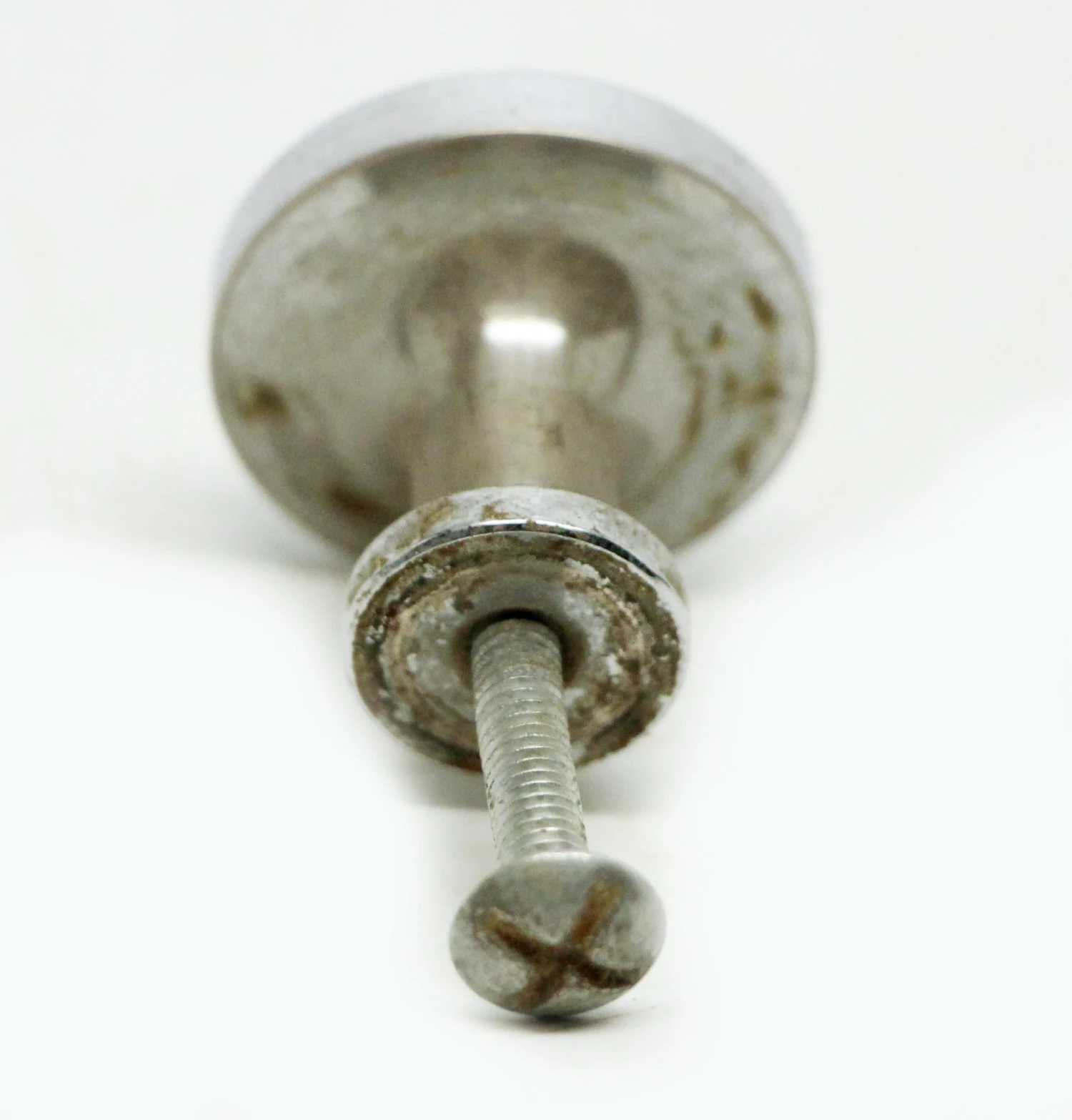 Pair Of Flat 1.125 In. Round Chrome Drawer Cabinet Knobs 7 Pair Of Flat 1.125 In. Round Chrome Drawer Cabinet Knobs - Image 5