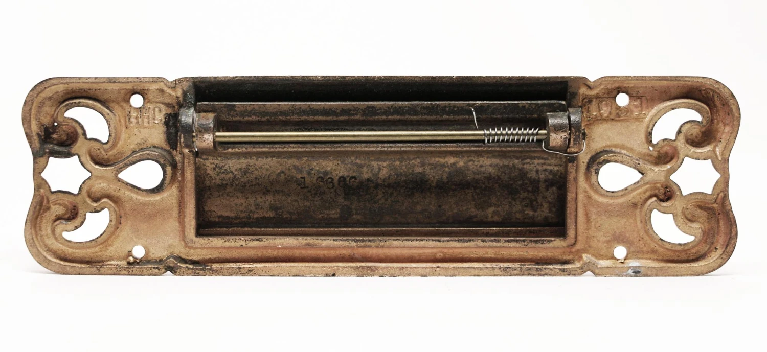 Polished Brass Letters Slot 6 Polished Brass Letters Slot - Image 4