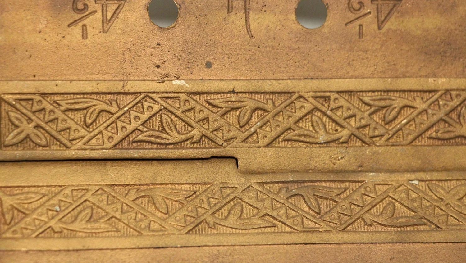 Single Matted Bronze Eastlake 4.5 X 4.5 Butt Antique Door Hinge 6 Single Matted Bronze Eastlake 4.5 X 4.5 Butt Antique Door Hinge - Image 4