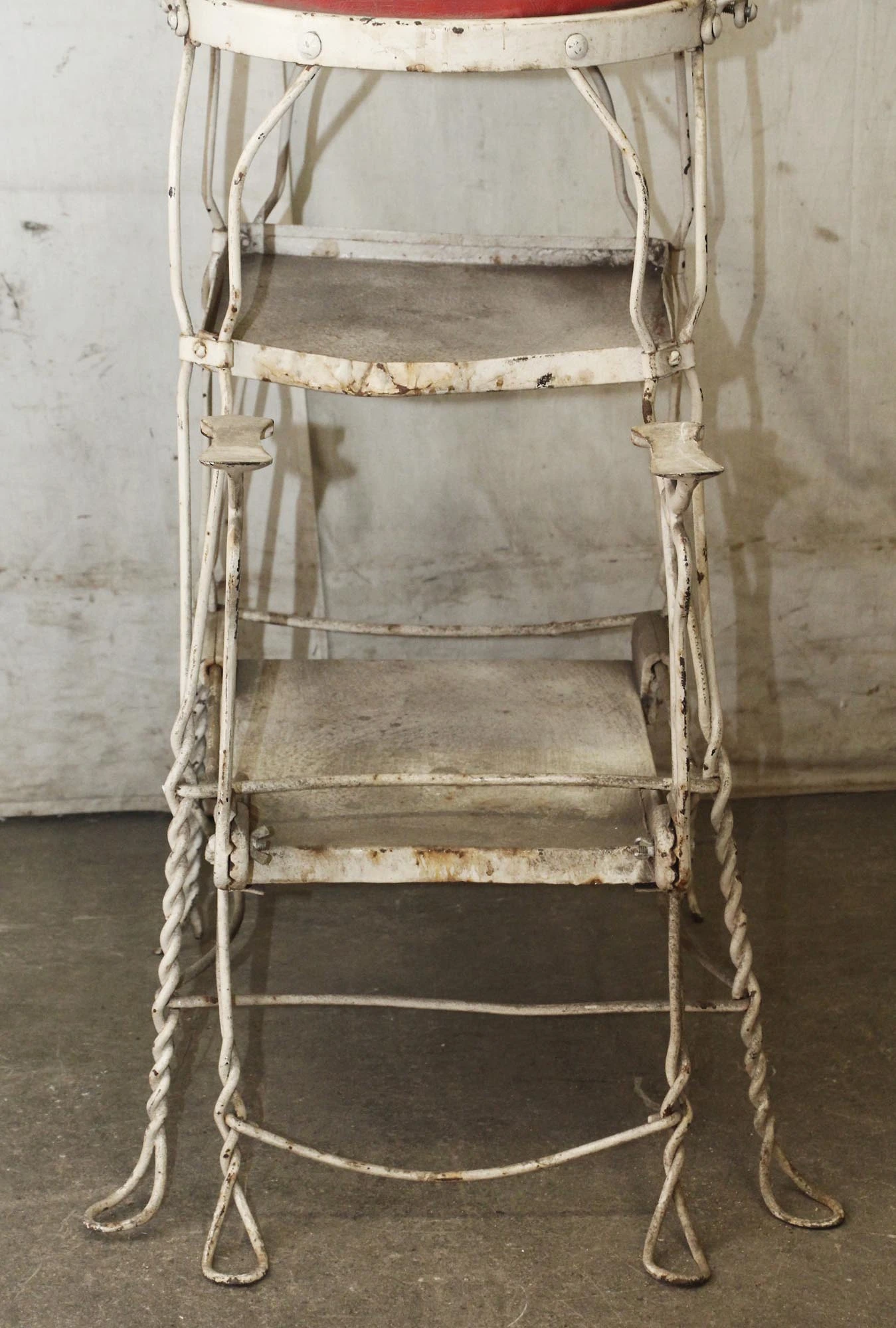 Antique Steel Shoe Polishing Tall Chair 6 Antique Steel Shoe Polishing Tall Chair - Image 4