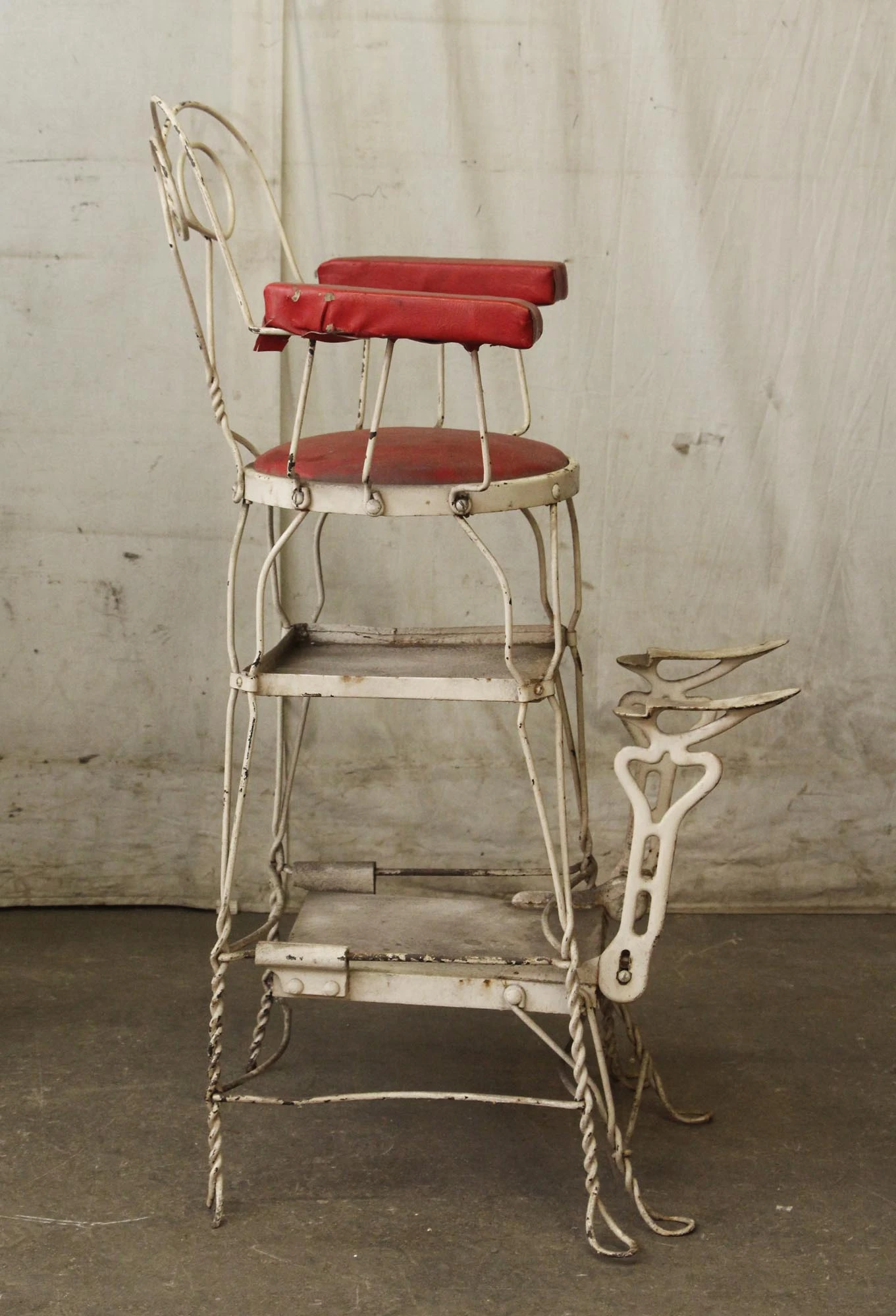 Antique Steel Shoe Polishing Tall Chair 7 Antique Steel Shoe Polishing Tall Chair - Image 5