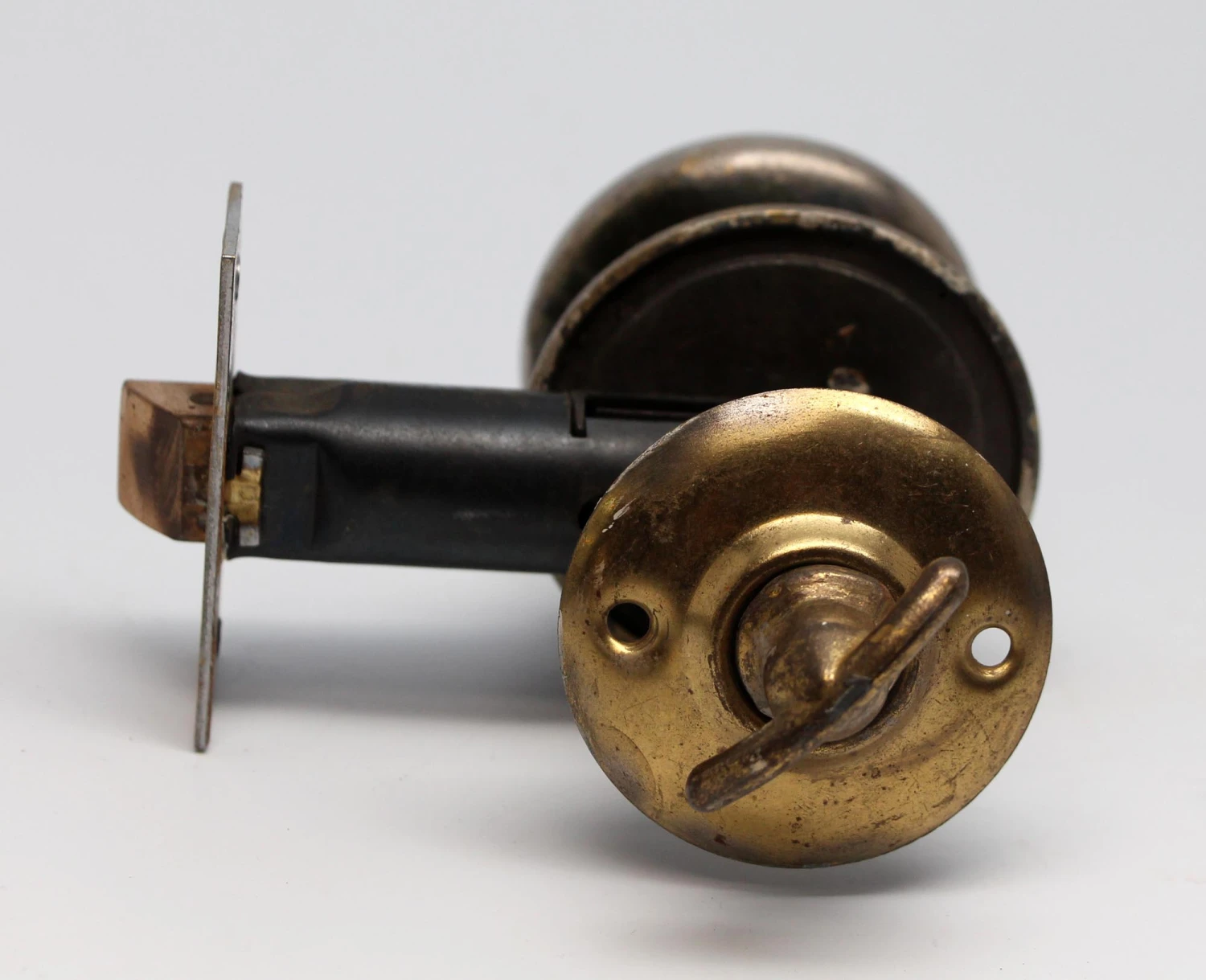 Art Nouveau Floral Door Knob & Closet Latch Set 7 Art Nouveau Floral Door Knob & Closet Latch Set - Image 5