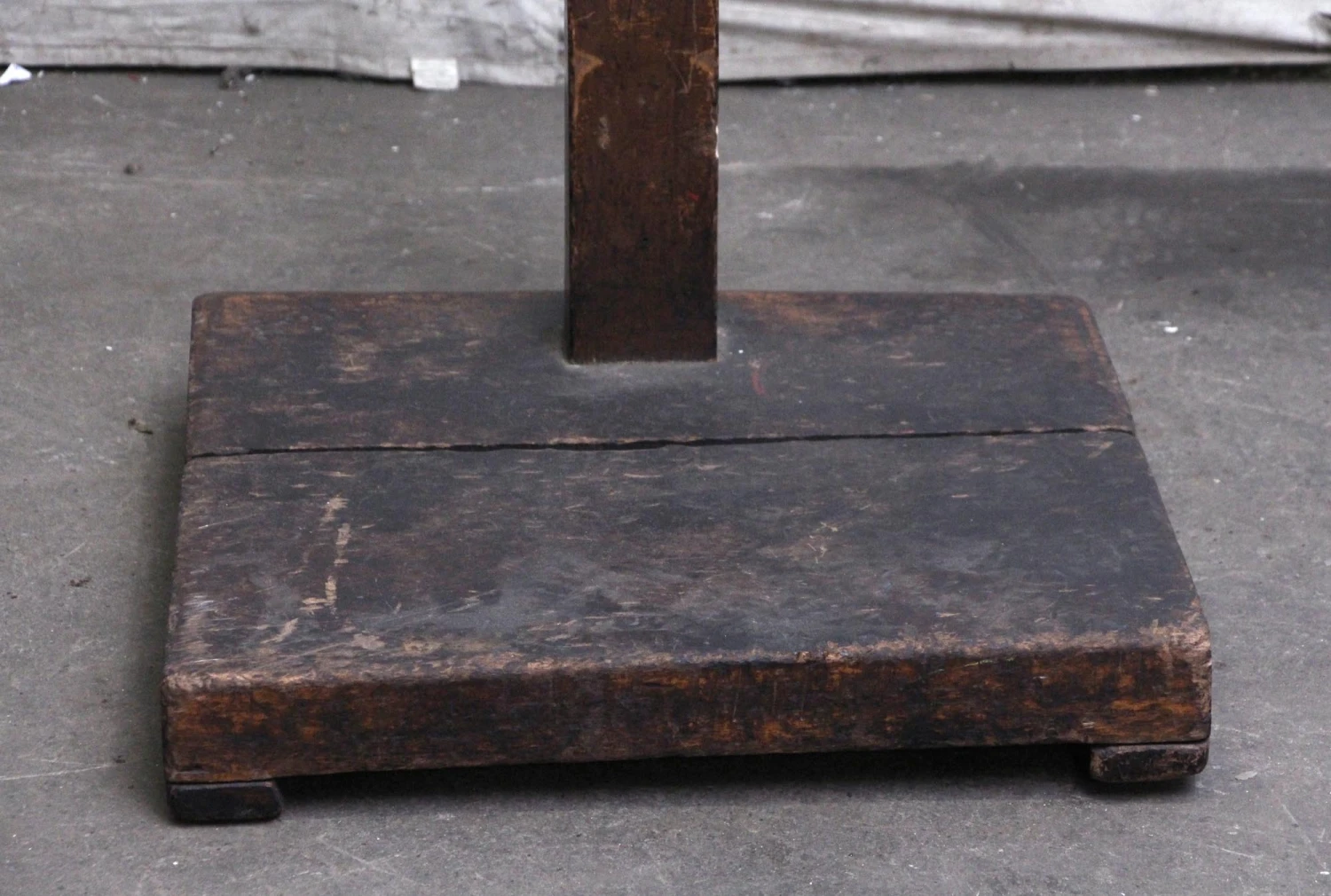 NY Tailor Shop Maple T Rack 6 NY Tailor Shop Maple T Rack - Image 4