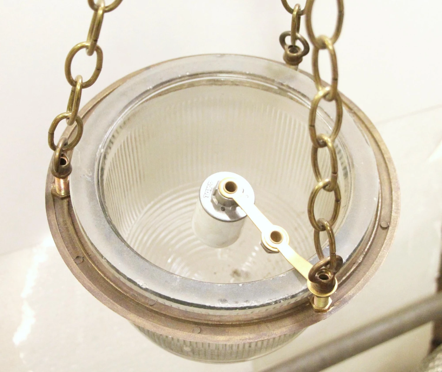 Antique Traditional Clear Ribbed Dish Pendant Light 6 Antique Traditional Clear Ribbed Dish Pendant Light - Image 4