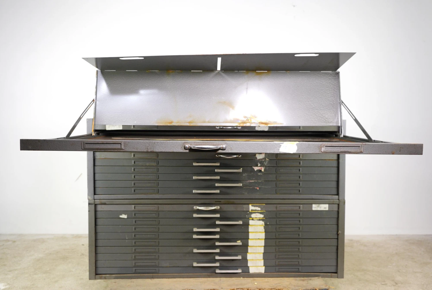 Reclaimed 20 Drawer Steel Flat Map Stack Cabinet 5 Reclaimed 20 Drawer Steel Flat Map Stack Cabinet - Image 3