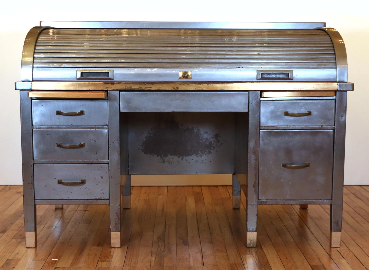 1930s Art Metal Co. Steel Roll Top Office Desk 5 1930s Art Metal Co. Steel Roll Top Office Desk - Image 3