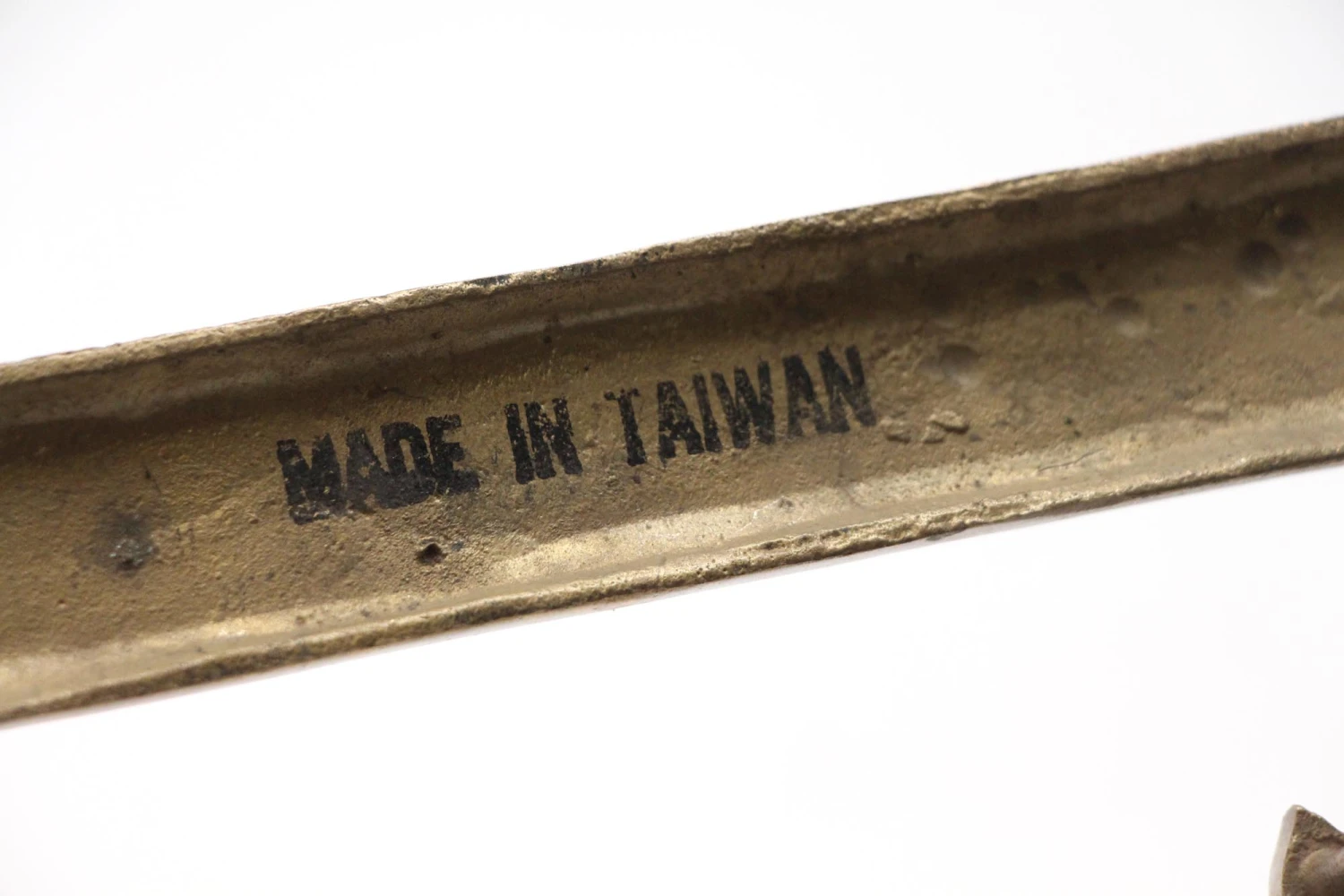 Small 7.75 Solid Brass Letter Z 5 Small 7.75 Solid Brass Letter Z - Image 3