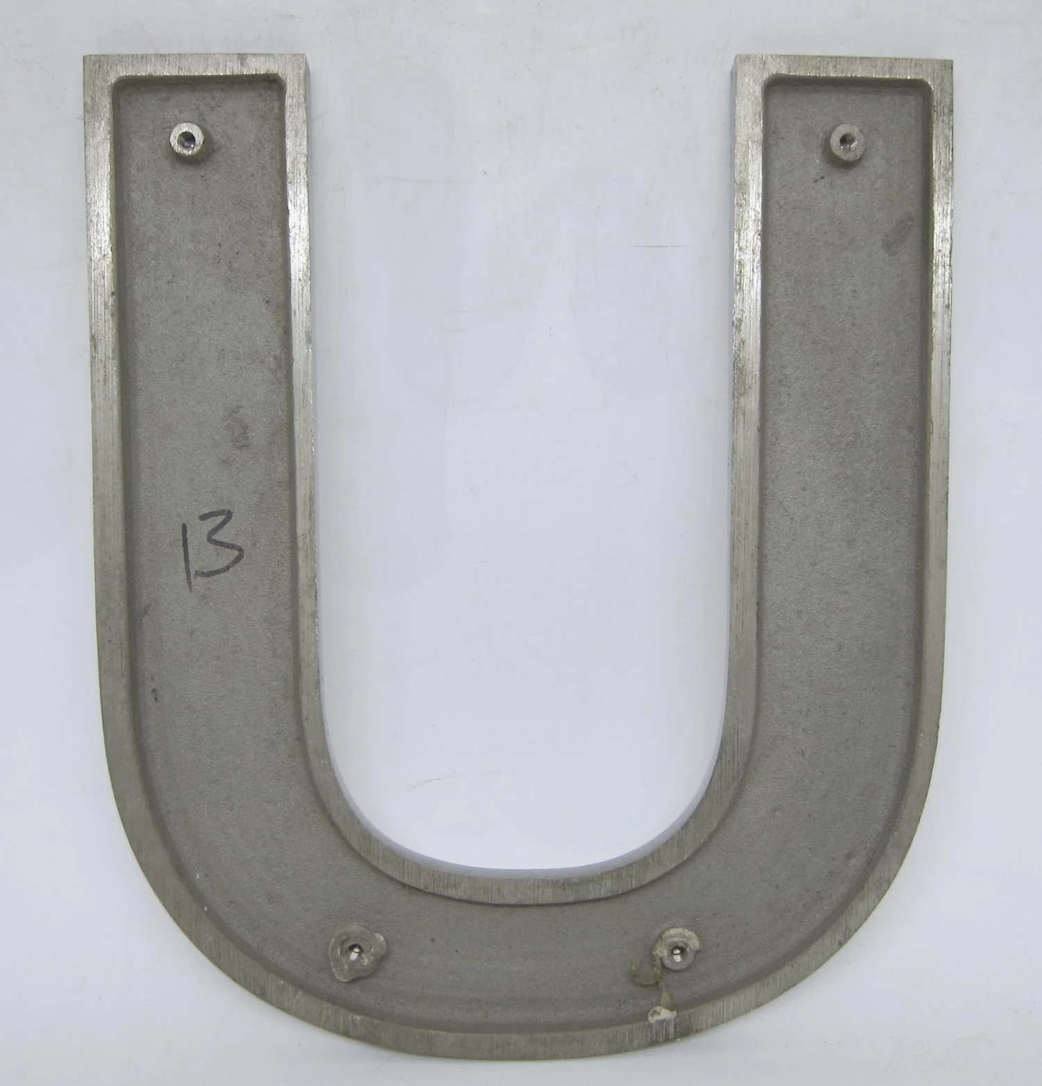 Single Aluminum U Letter Sign 4 Single Aluminum U Letter Sign - Image 2