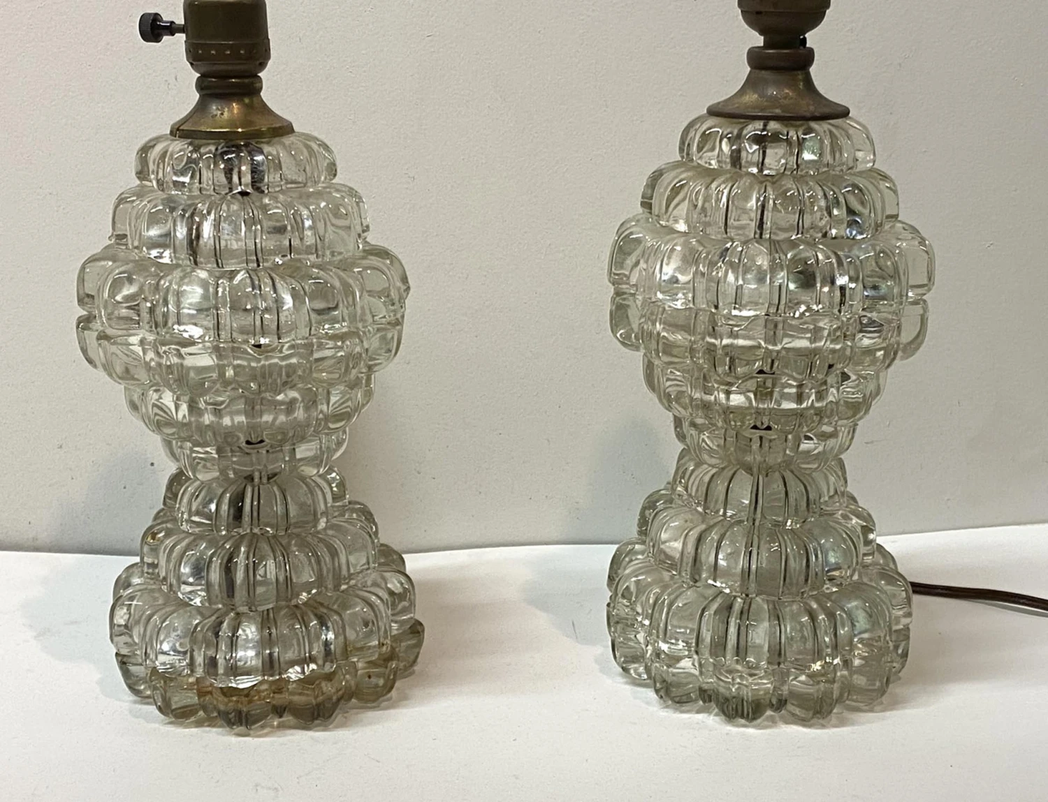 1930s Victorian Petite Fluted Glass Vanity Table Lamps 6 1930s Victorian Petite Fluted Glass Vanity Table Lamps - Image 4