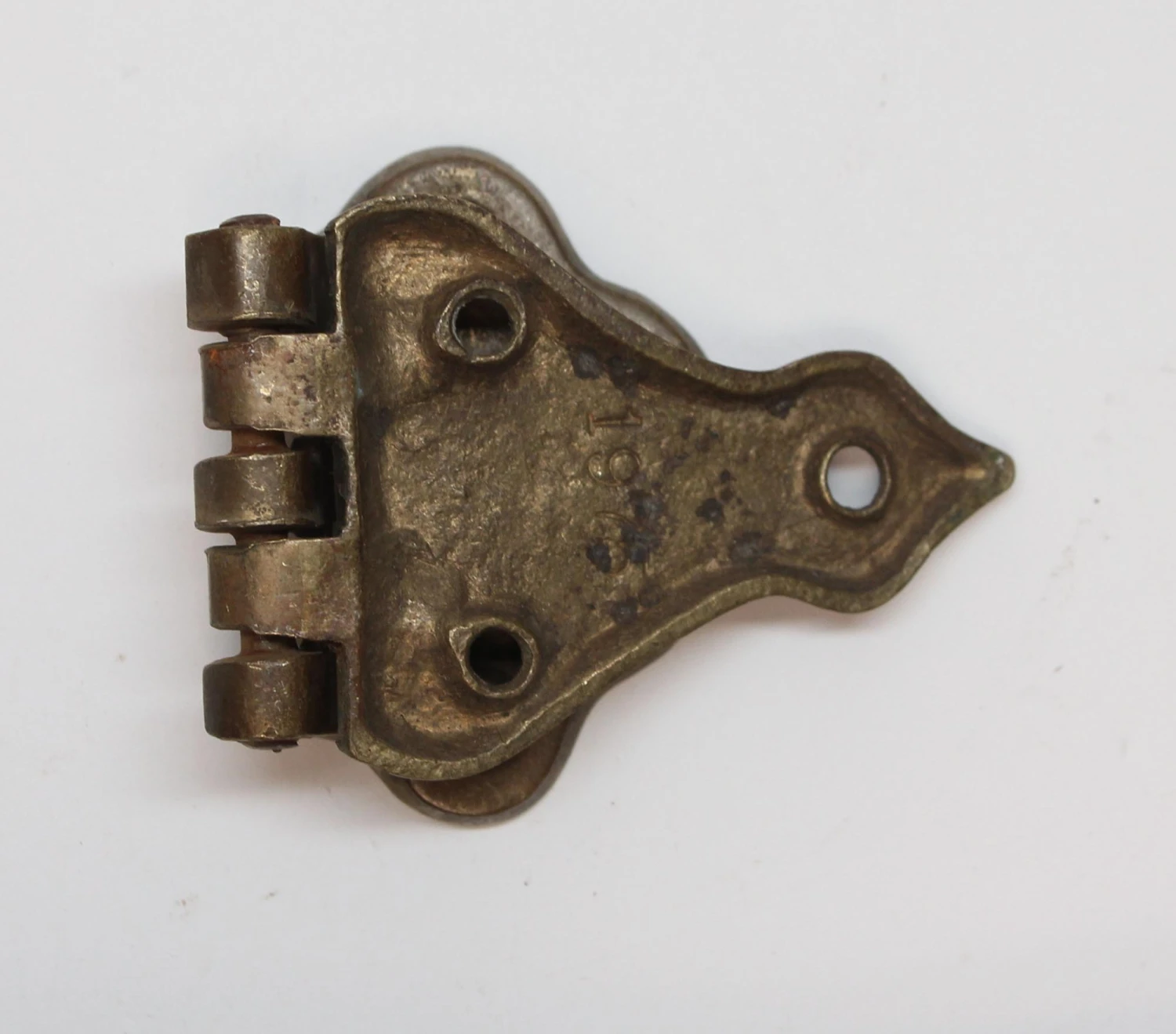 Antique Brass Offset 4.75 In. Ice Box Hinge 6 Antique Brass Offset 4.75 In. Ice Box Hinge - Image 4
