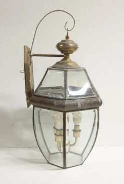 Traditional Glass & Brass Exterior Lantern Wall Sconce 12 Traditional Glass & Brass Exterior Lantern Wall Sconce -OGT Sale Store p259888 04