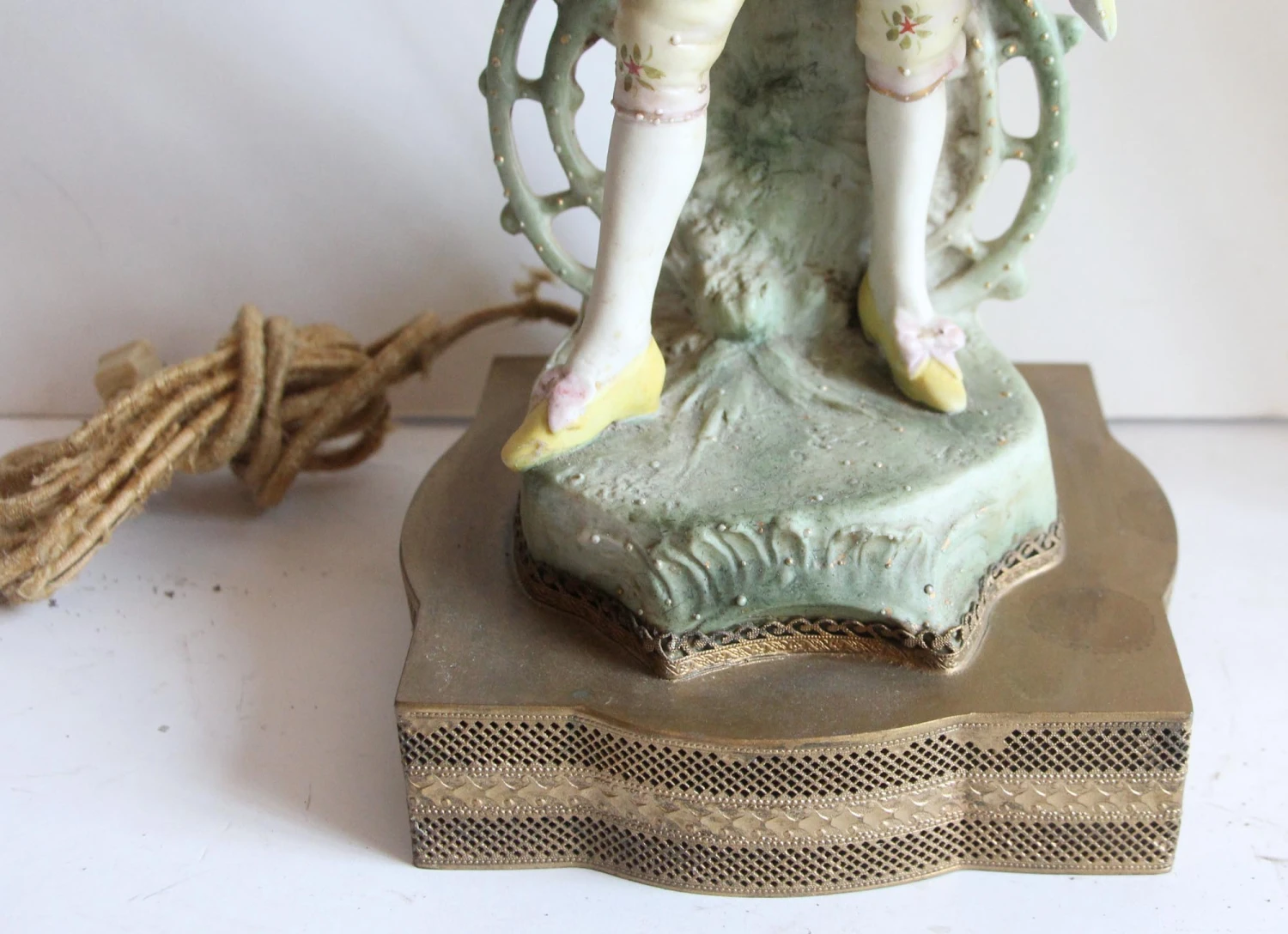 Pair Of Victorian Ceramic & Brass Figural Table Lamps 10 Pair Of Victorian Ceramic & Brass Figural Table Lamps - Image 8