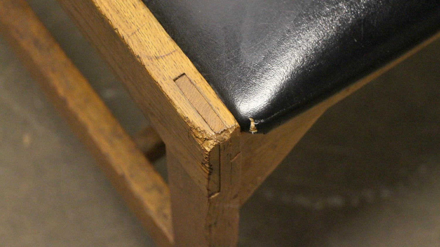 Mid Century Vinyl Oak Dining Chair 6 Mid Century Vinyl Oak Dining Chair - Image 4