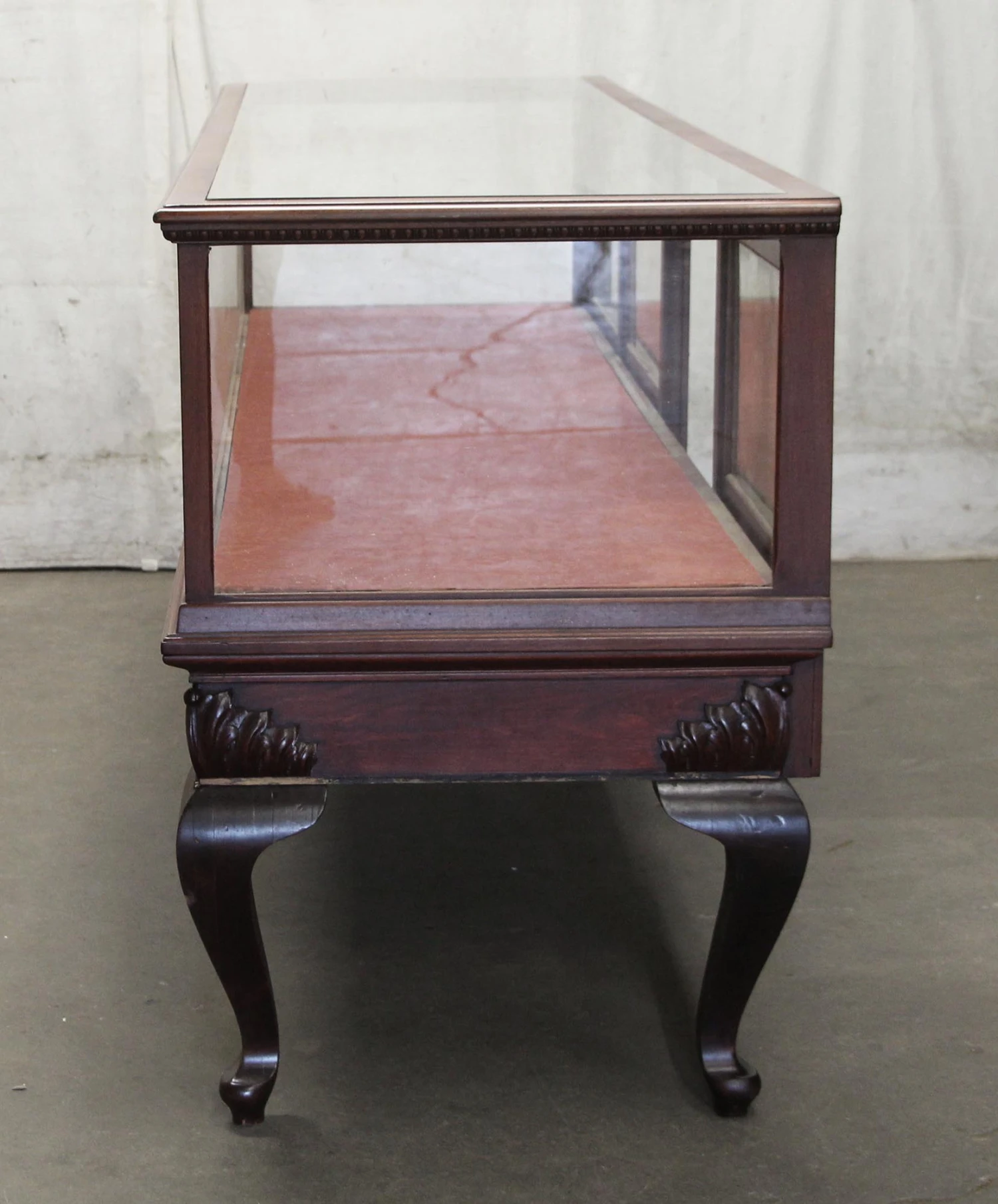 Carved Mahogany Showcase With Cabriole Legs 10 Carved Mahogany Showcase With Cabriole Legs - Image 8