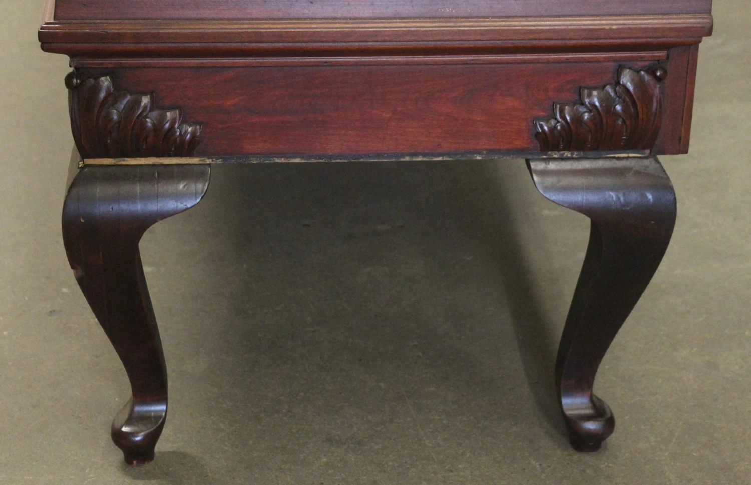 Carved Mahogany Showcase With Cabriole Legs 11 Carved Mahogany Showcase With Cabriole Legs - Image 9