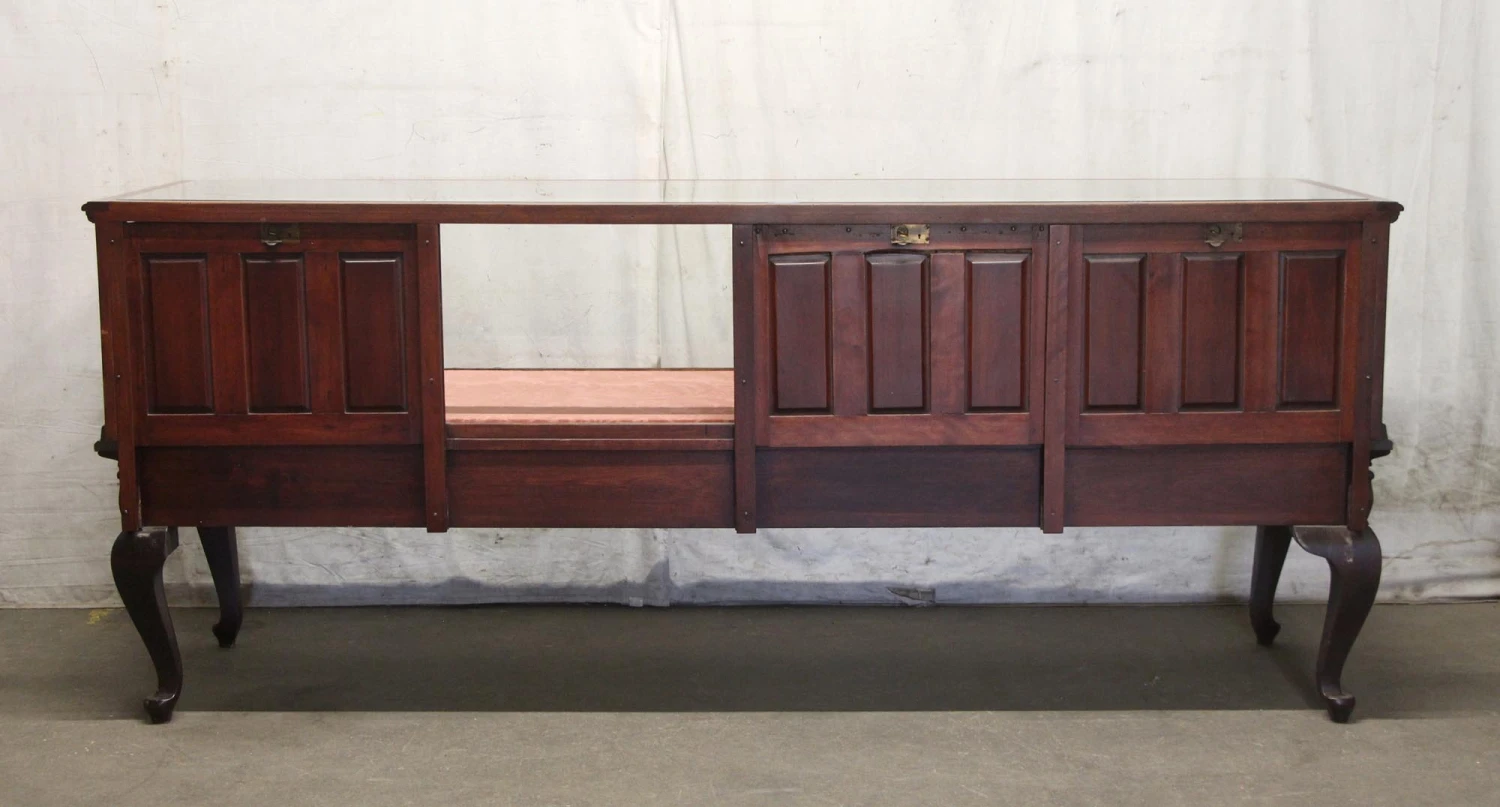 Carved Mahogany Showcase With Cabriole Legs 12 Carved Mahogany Showcase With Cabriole Legs - Image 10