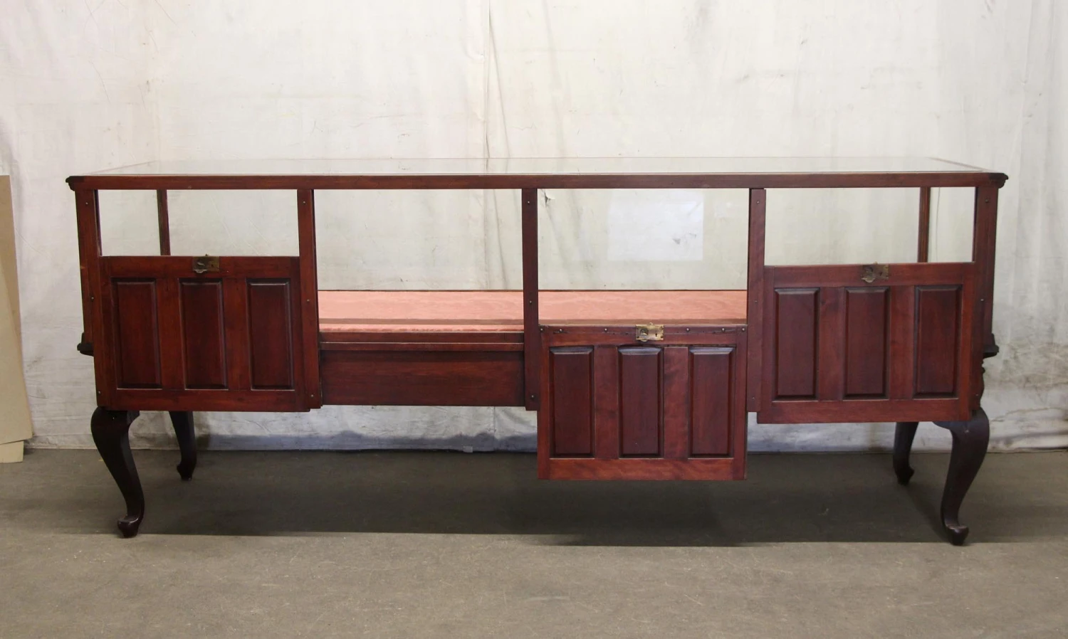 Carved Mahogany Showcase With Cabriole Legs 14 Carved Mahogany Showcase With Cabriole Legs - Image 12