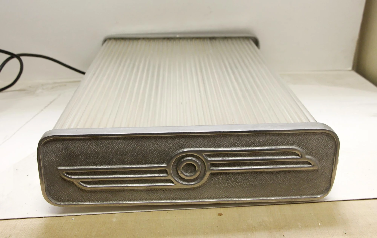 Industrial Florescent 24 In. Wall Mount Light With Deco Frame 6 Industrial Florescent 24 In. Wall Mount Light With Deco Frame - Image 4