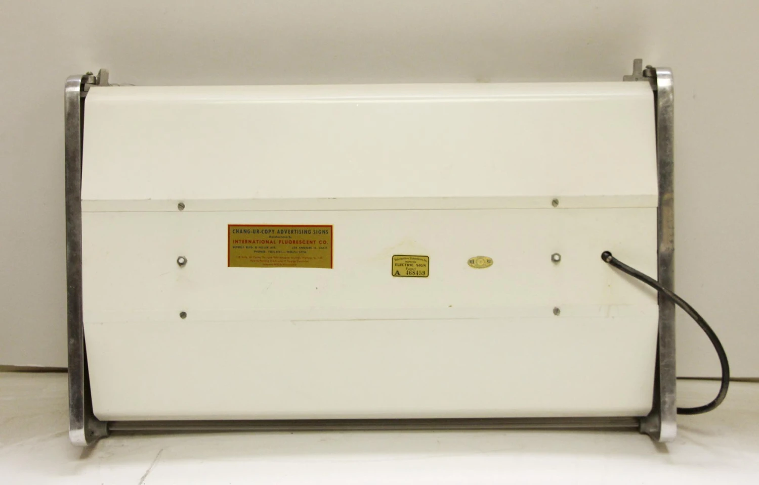 Industrial Florescent 24 In. Wall Mount Light With Deco Frame 7 Industrial Florescent 24 In. Wall Mount Light With Deco Frame - Image 5