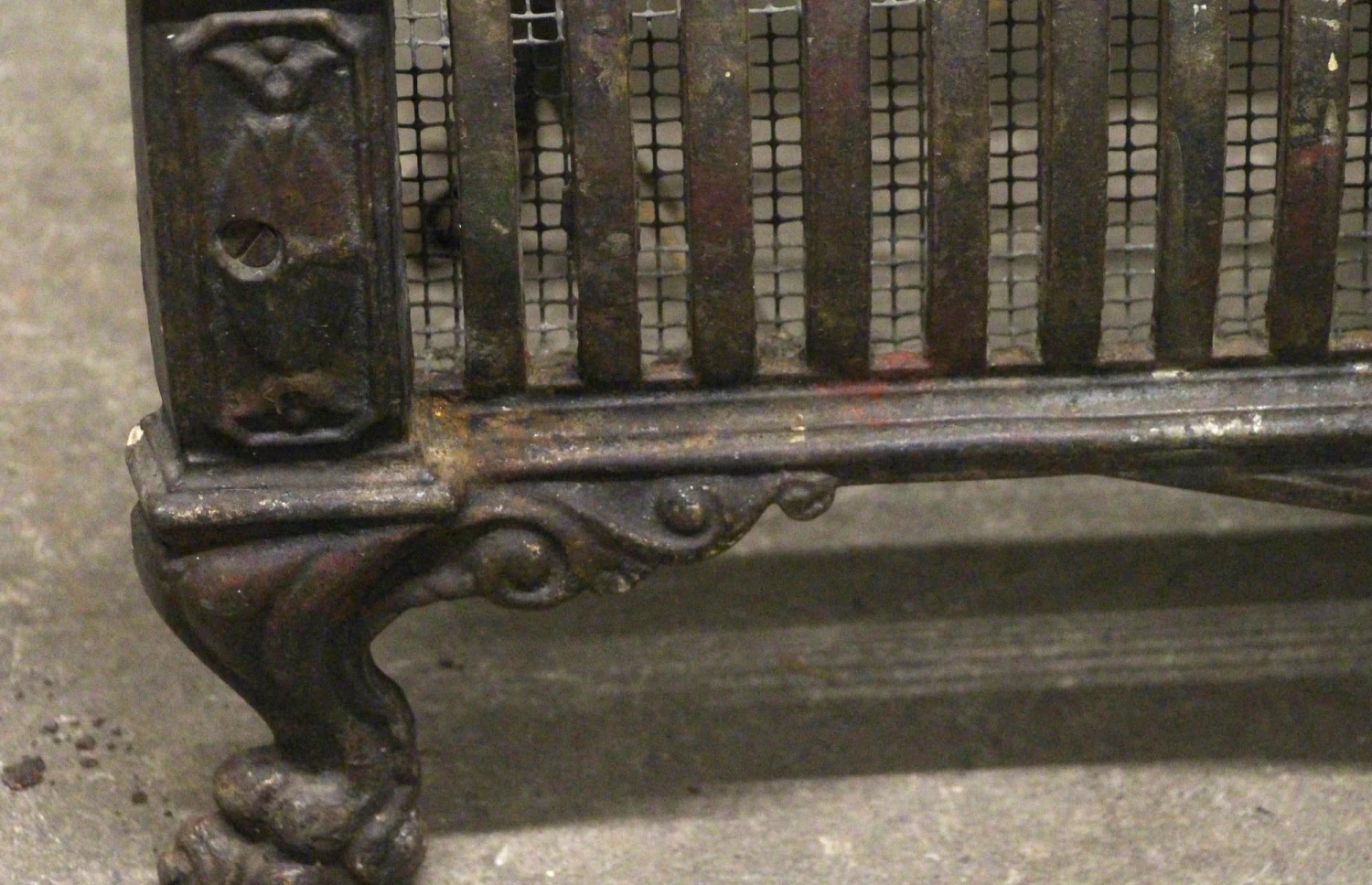 Antique Cast Iron Ornate Fireplace Log Holder 6 Antique Cast Iron Ornate Fireplace Log Holder - Image 4