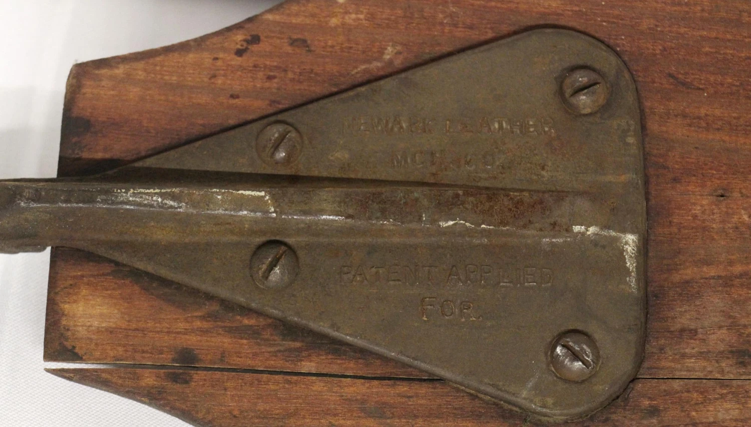 Antique Reclaimed Wooden Fan Blade 6 Antique Reclaimed Wooden Fan Blade - Image 4