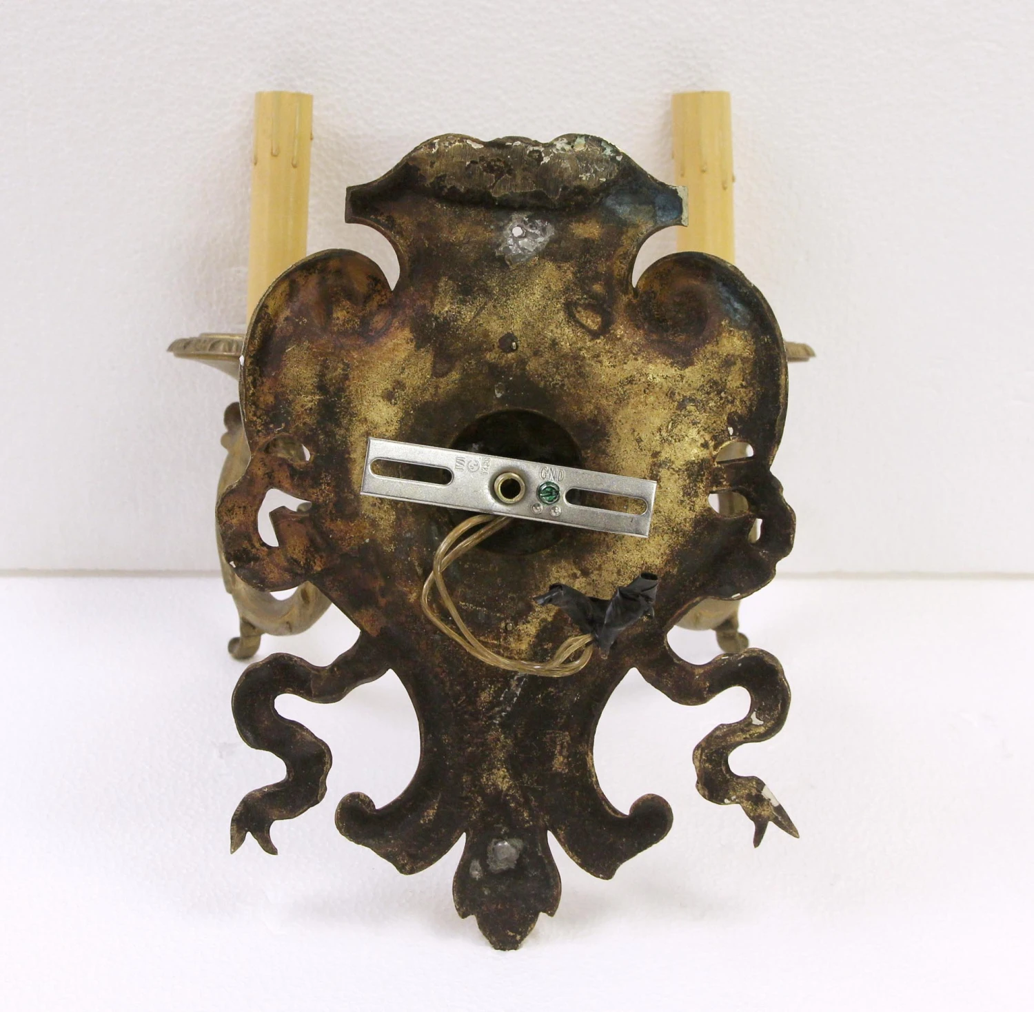 Set Of Six French Regency Cast Bronze Serpentine Sconces 12 Set Of Six French Regency Cast Bronze Serpentine Sconces - Image 10