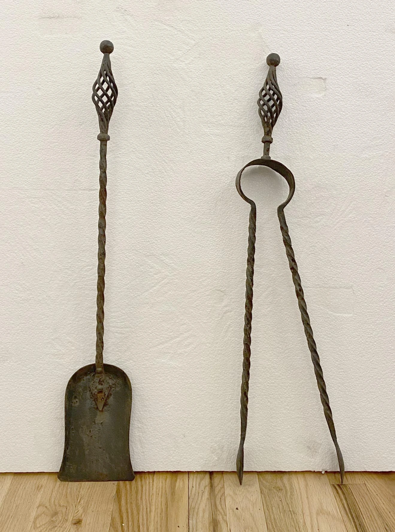 Antique Wrought Iron Fire Place Tool Set 9 Antique Wrought Iron Fire Place Tool Set - Image 7