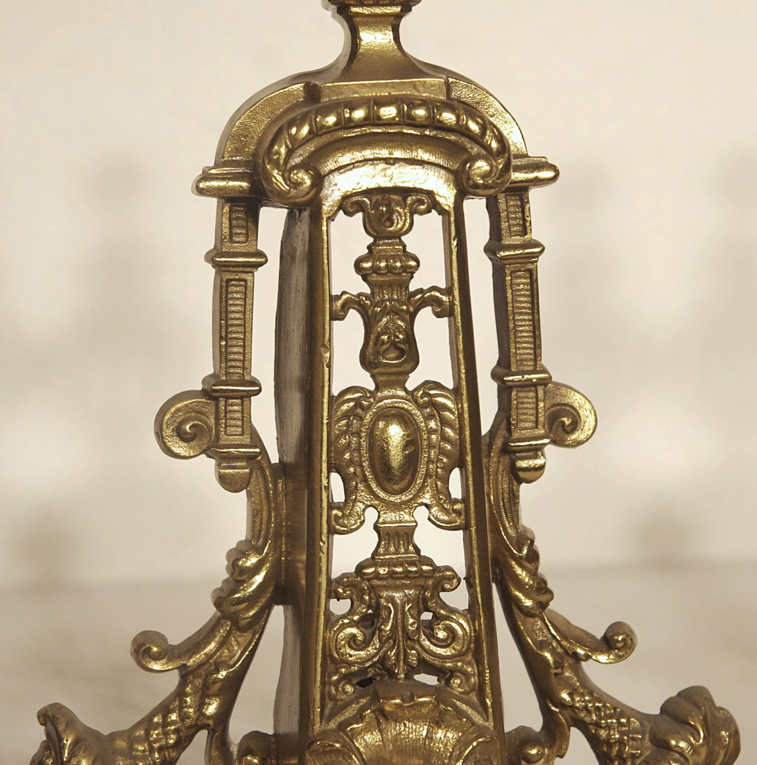 Pair Of Antique Highly Ornate Lion Brass Chenets 10 Pair Of Antique Highly Ornate Lion Brass Chenets - Image 8