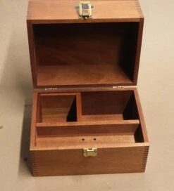 Mahogany Box With Dovetail Seams & Brass Hardware 12 Mahogany Box With Dovetail Seams & Brass Hardware -OGT Sale Store p268145 05