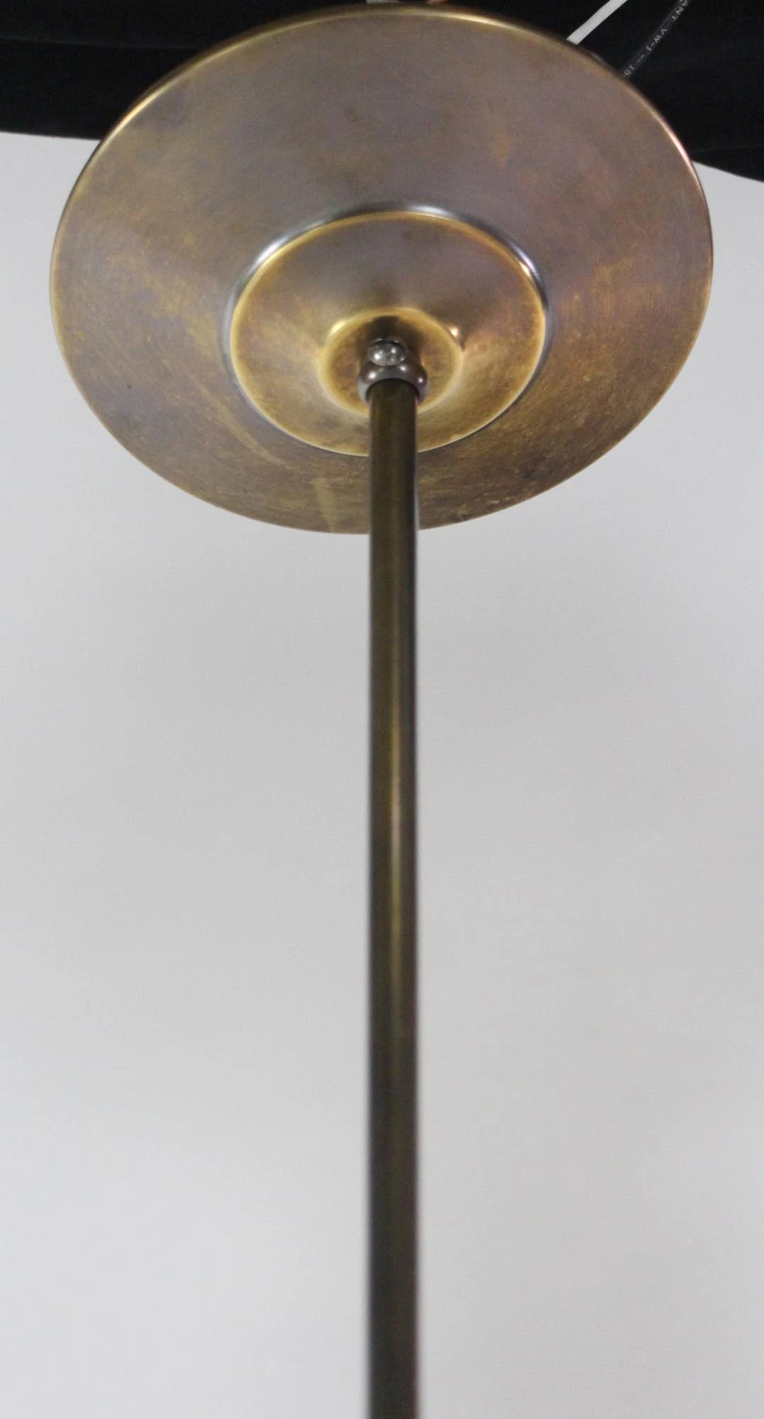 1809 Etched & Frosted Cone Shaped Glass Pendant Light 9 1809 Etched & Frosted Cone Shaped Glass Pendant Light - Image 7