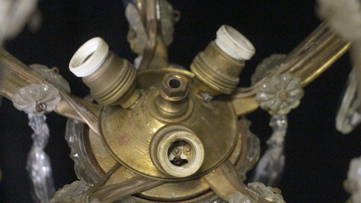 Antique Crystal 10 Arm Marie Therese Chandelier 15 Antique Crystal 10 Arm Marie Therese Chandelier - Image 13