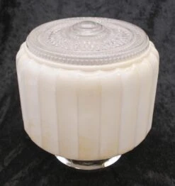 1950s Art Deco White & Clear 9 In. Glass Flush Mount Light -OGT Sale Store q273504 10