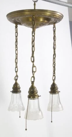 1940s Traditional Brass Pan 3 Glass Shades Pendant Light 13 1940s Traditional Brass Pan 3 Glass Shades Pendant Light -OGT Sale Store q274171 04