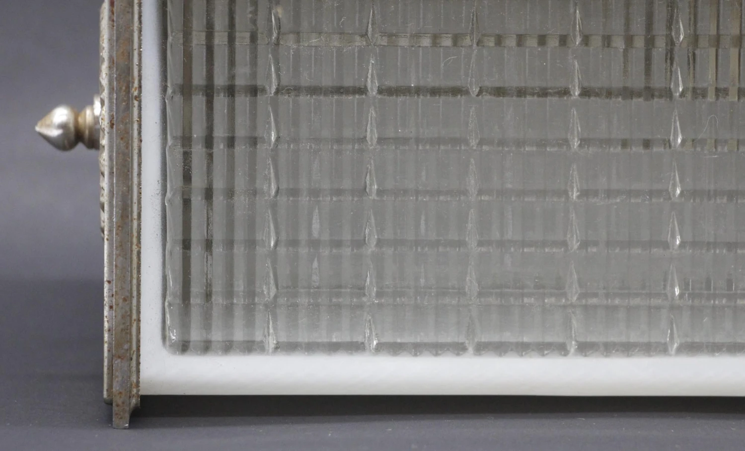 Vintage Glass & Nickel Art Deco Above Cabinet Bathroom Light 11 Vintage Glass & Nickel Art Deco Above Cabinet Bathroom Light - Image 9