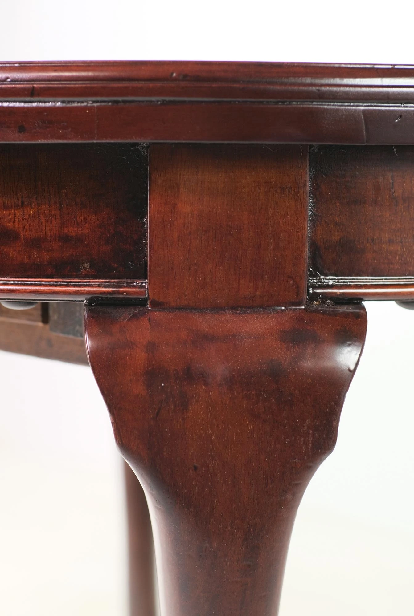 Vintage 35 In. Round Mahogany Side Accent Table 11 Vintage 35 In. Round Mahogany Side Accent Table - Image 9