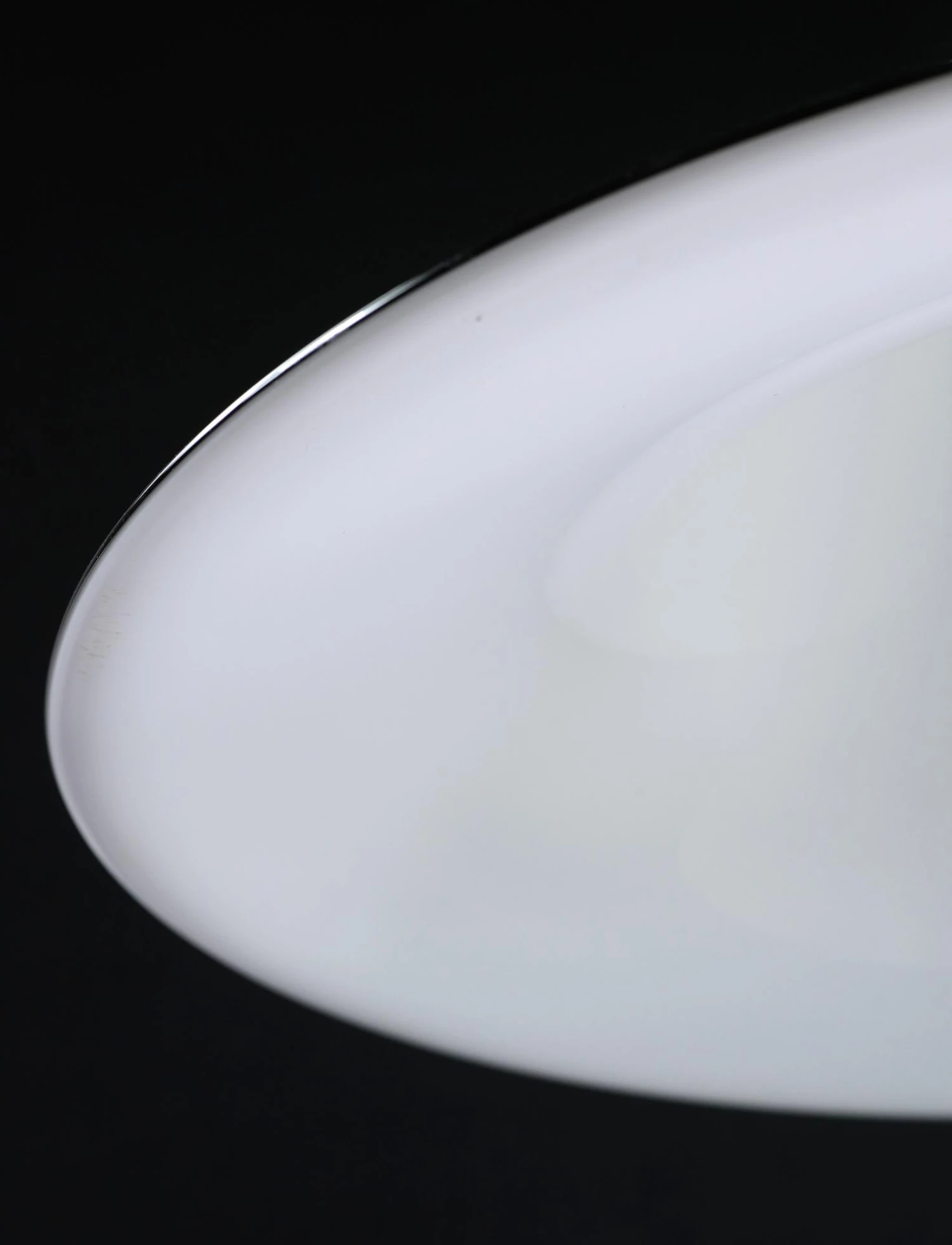 Hand Blown Vetri Murano White Glass Pendant Light 8 Hand Blown Vetri Murano White Glass Pendant Light - Image 6
