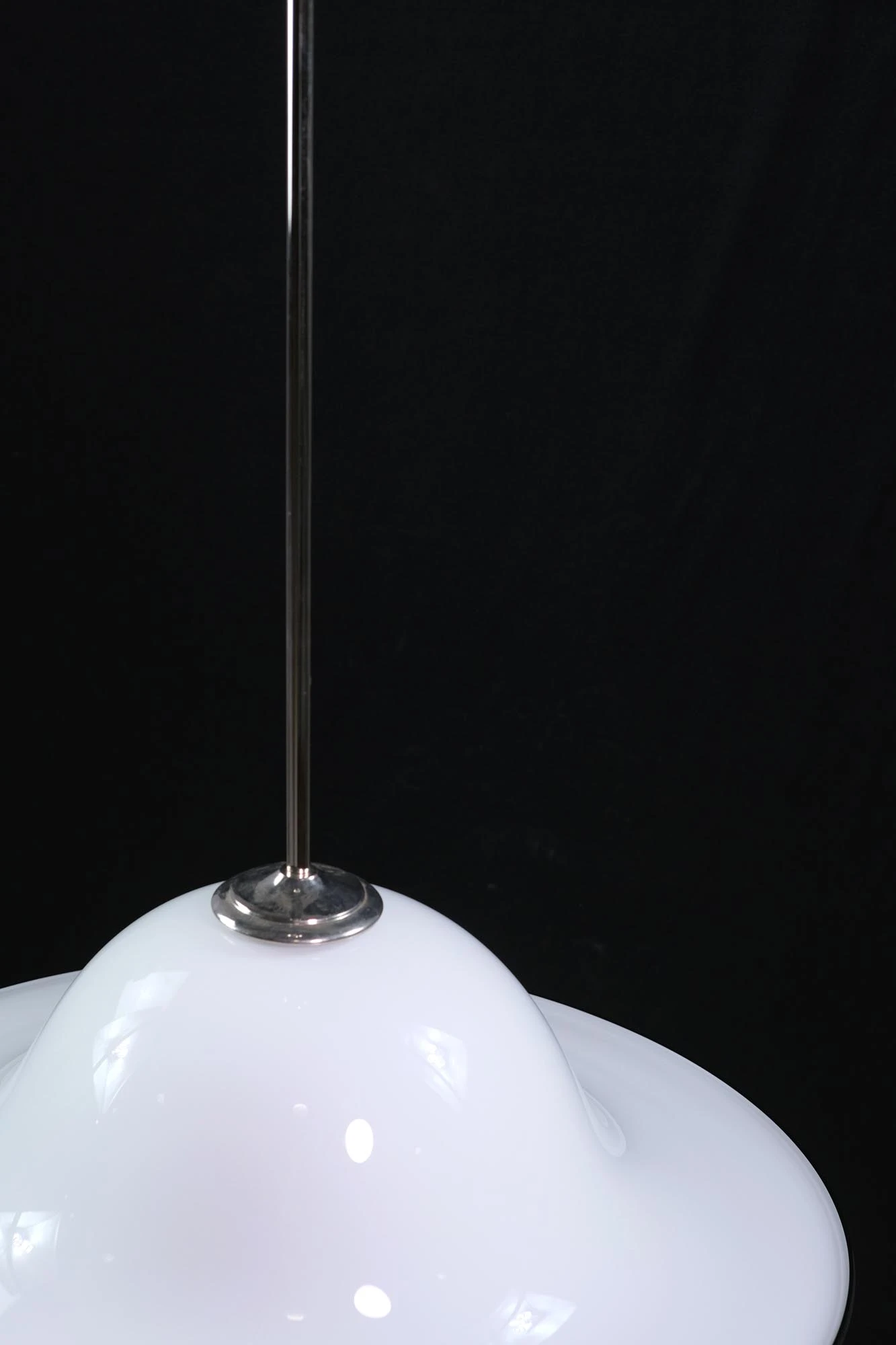 Hand Blown Vetri Murano White Glass Pendant Light 11 Hand Blown Vetri Murano White Glass Pendant Light - Image 9