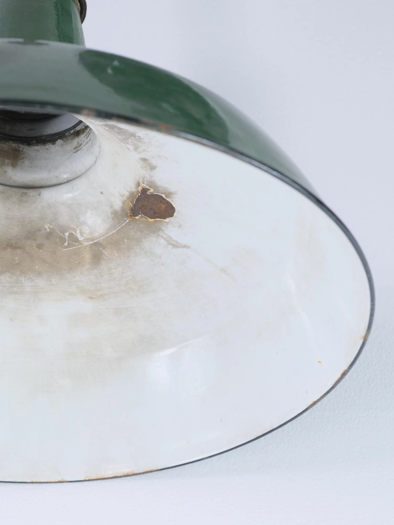 18 In. Green Enameled Steel Industrial Factory Pole Pendant Light 8 18 In. Green Enameled Steel Industrial Factory Pole Pendant Light - Image 6