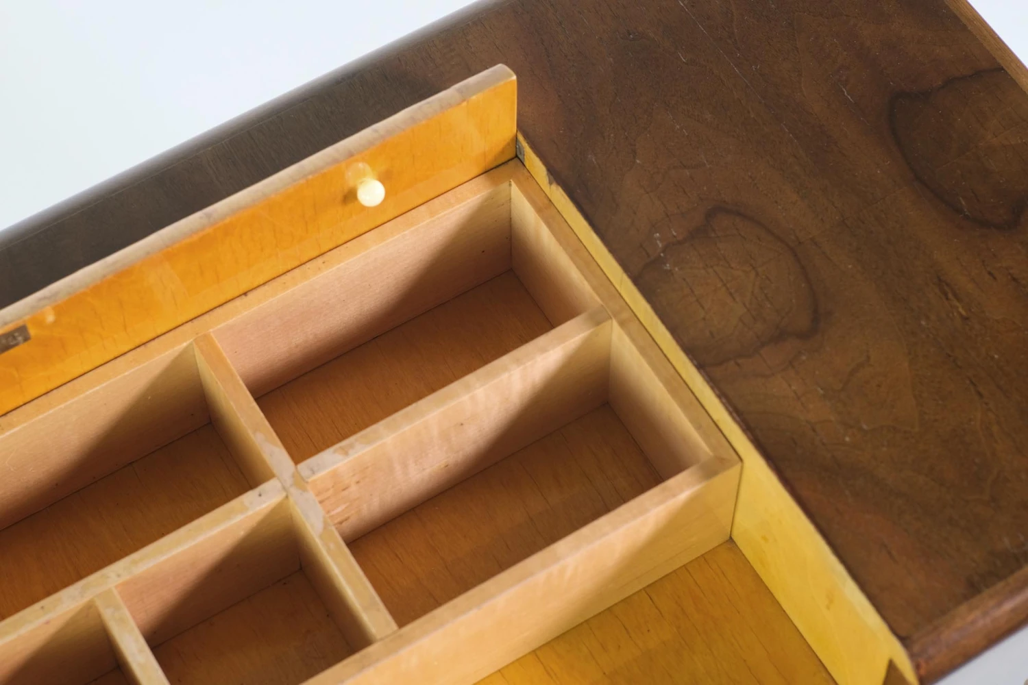 French Art Deco Mahogany & Satinwood Desk Attributed To Jacques-Emile Ruhlmann 10 French Art Deco Mahogany & Satinwood Desk Attributed To Jacques-Emile Ruhlmann - Image 8