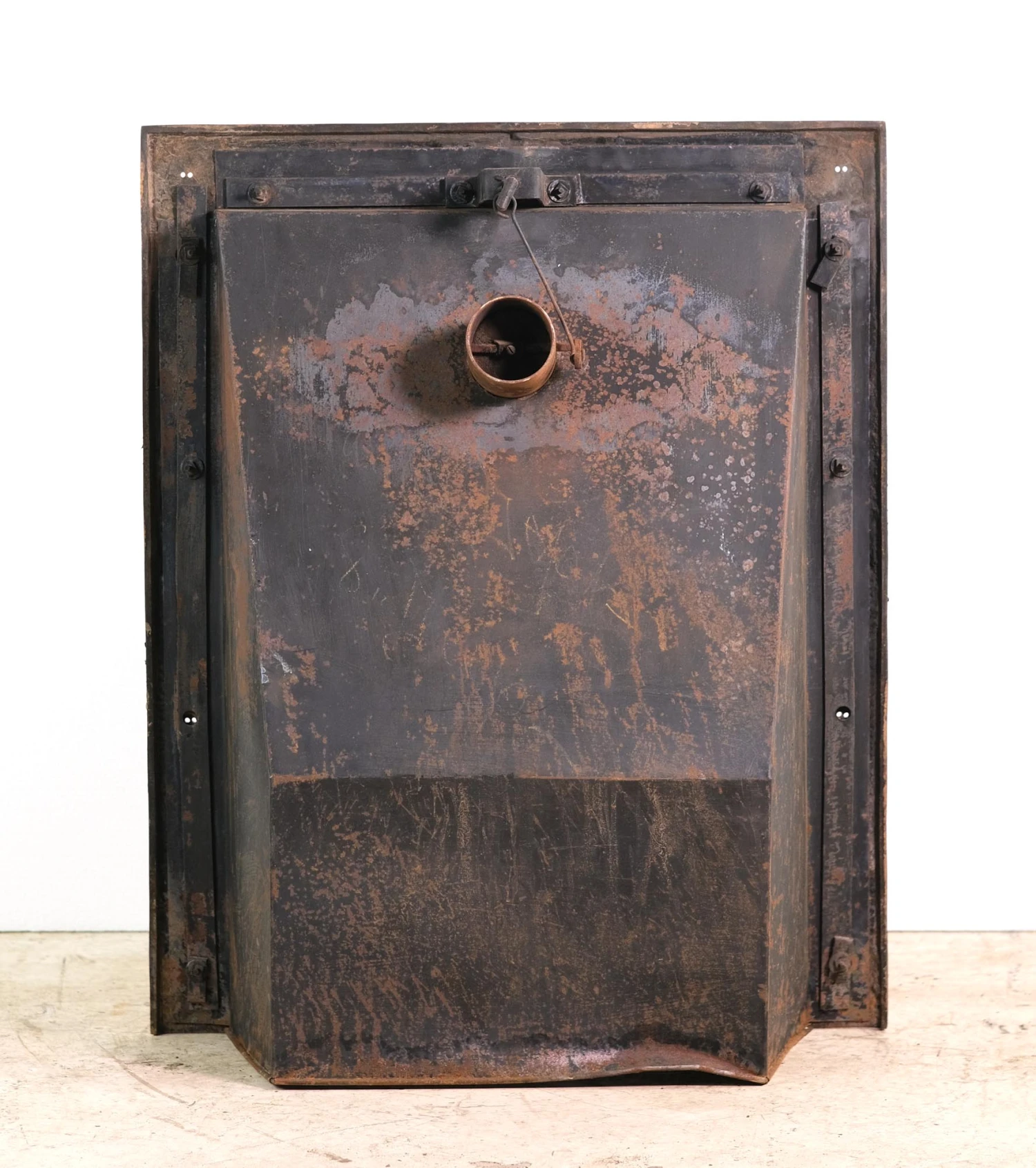 19th Century Dawson Bros. Cast Iron Fireplace Insert 12 19th Century Dawson Bros. Cast Iron Fireplace Insert - Image 10