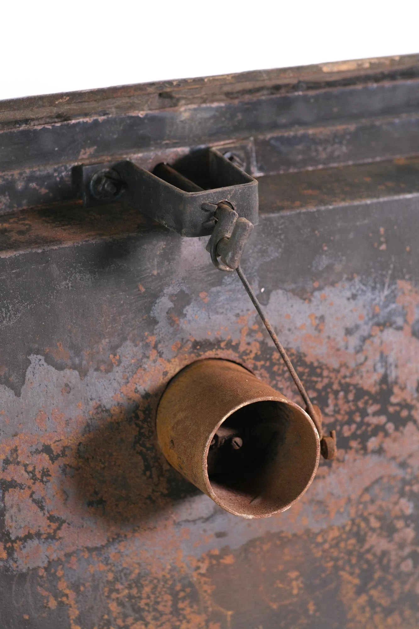 19th Century Dawson Bros. Cast Iron Fireplace Insert 13 19th Century Dawson Bros. Cast Iron Fireplace Insert - Image 11