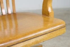 Light Tone Solid Oak Rolling Banker’s Chair With Swivel Seat 17 Light Tone Solid Oak Rolling Banker’s Chair With Swivel Seat -OGT Sale Store q277749 04